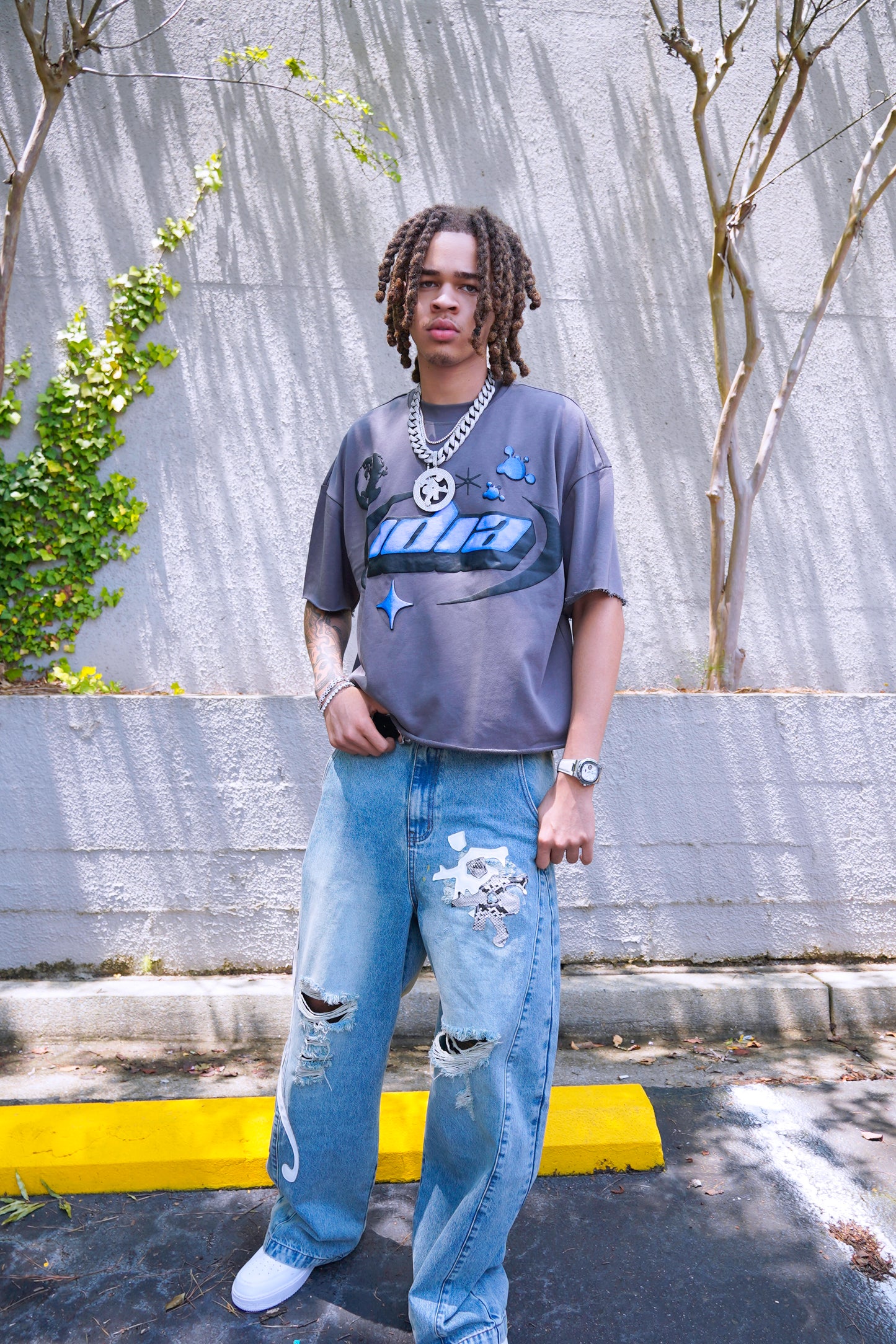 IDIA Galactic Distressed T-Shirt